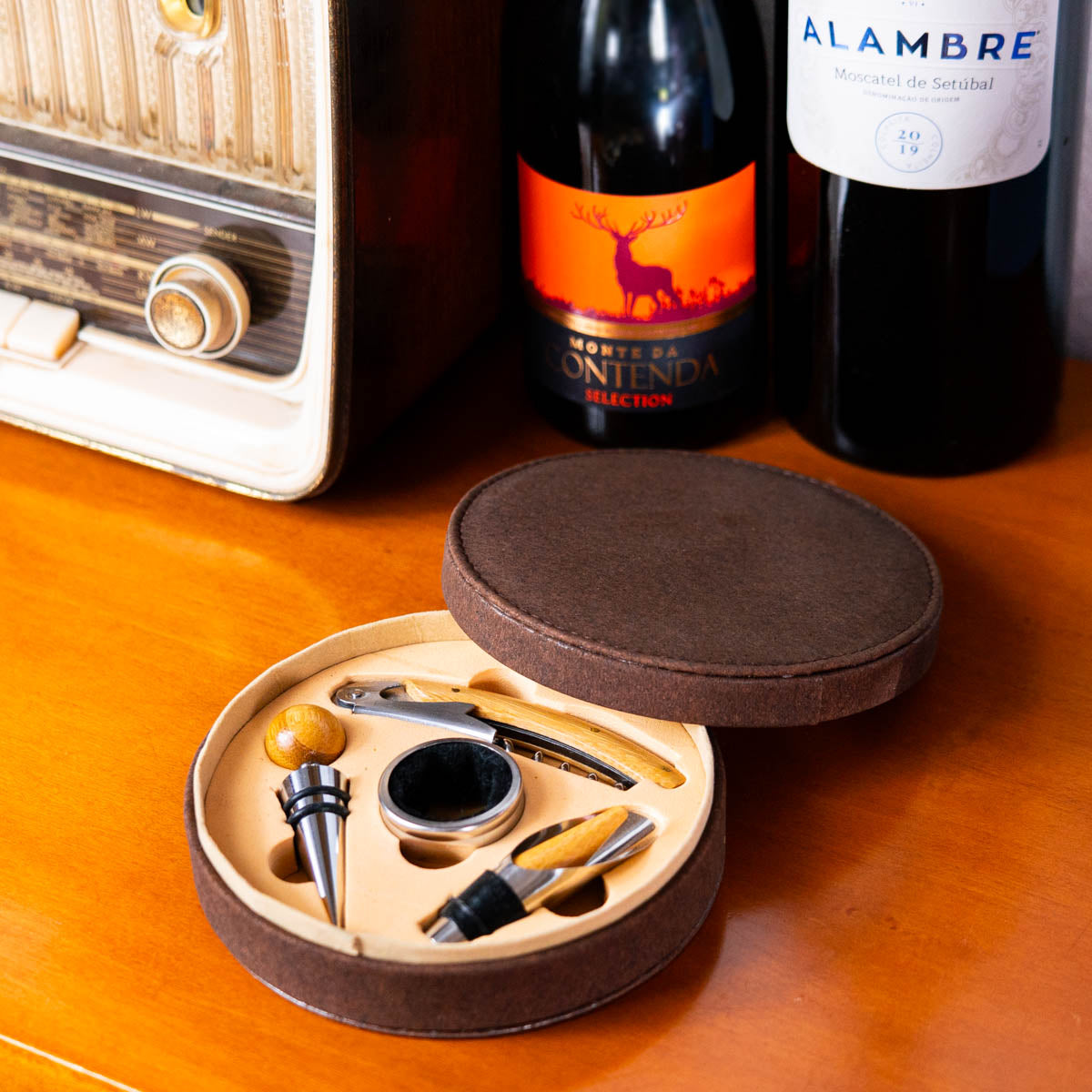 Cork box Wine Accessory Set - 4 Pieces L-1012-1
